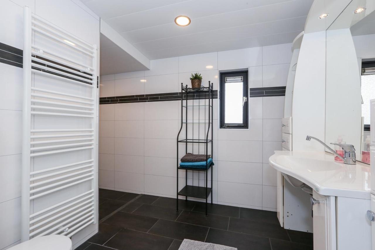 Beach House Erm Bagian luar foto